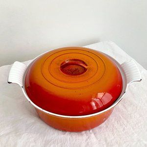 Vintage Descoware Cast Iron Enamel Dutch Oven Belgium Flame Orange Ombre 2QT 22